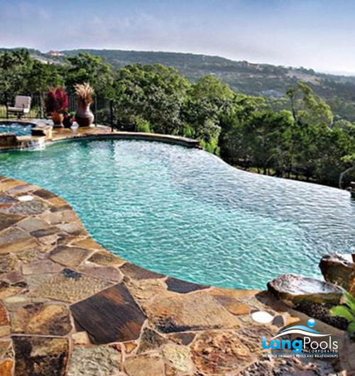 Fiberglass pool by Lang Pools